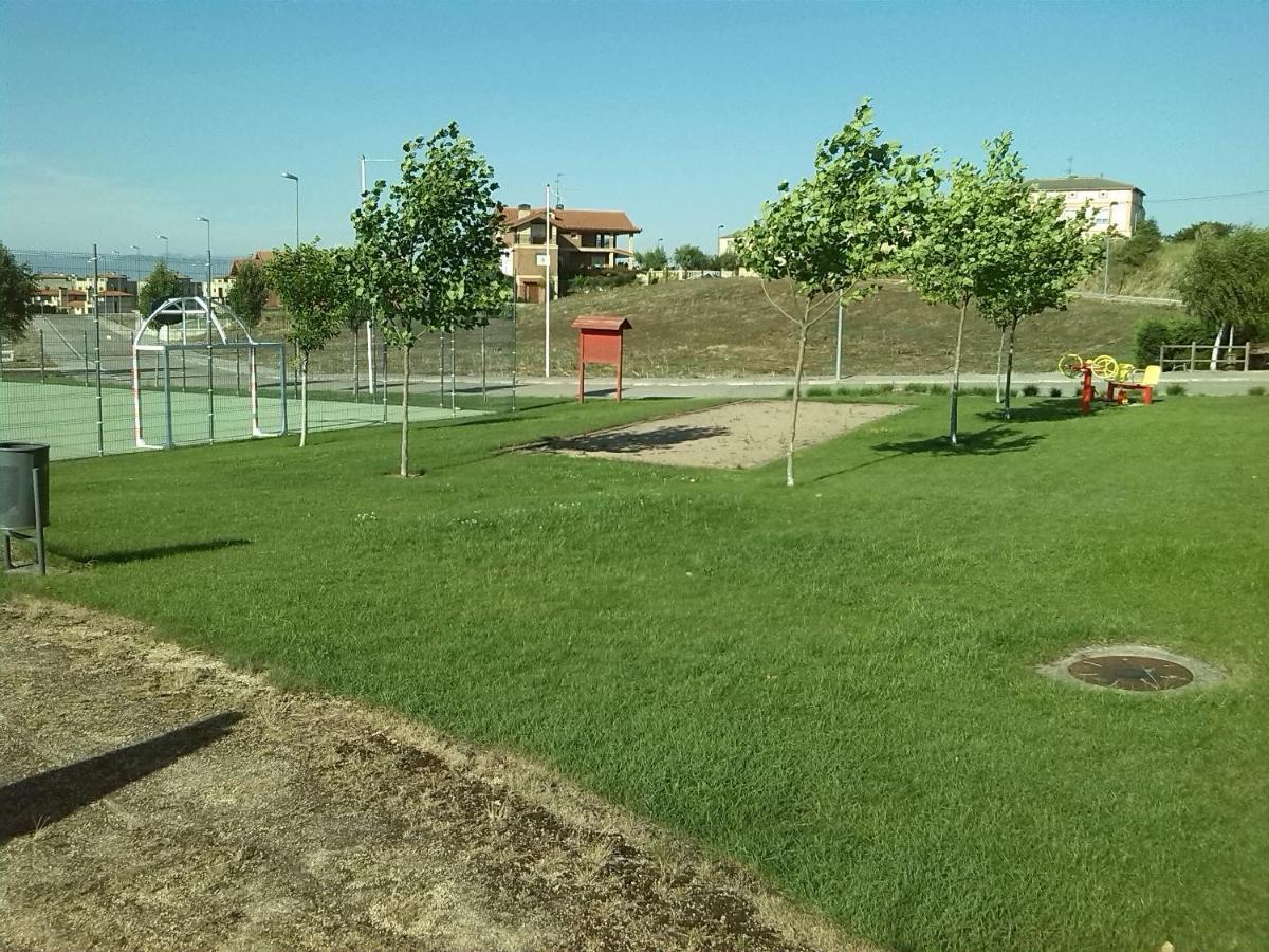 Apartamento Golf Buenas Vistas Cirueña Eksteriør billede