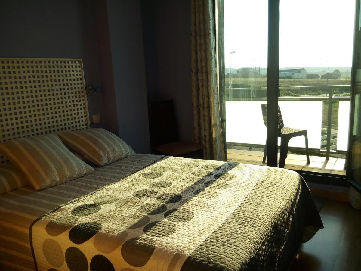 Apartamento Golf Buenas Vistas Cirueña Eksteriør billede