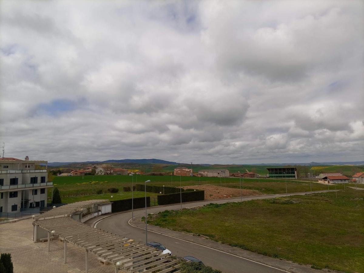 Apartamento Golf Buenas Vistas Cirueña Eksteriør billede