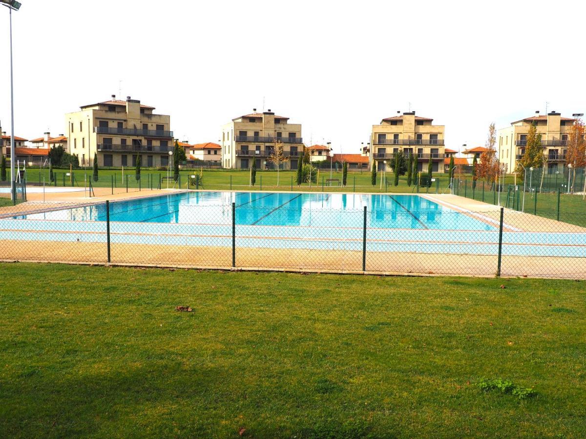 Apartamento Golf Buenas Vistas Cirueña Eksteriør billede